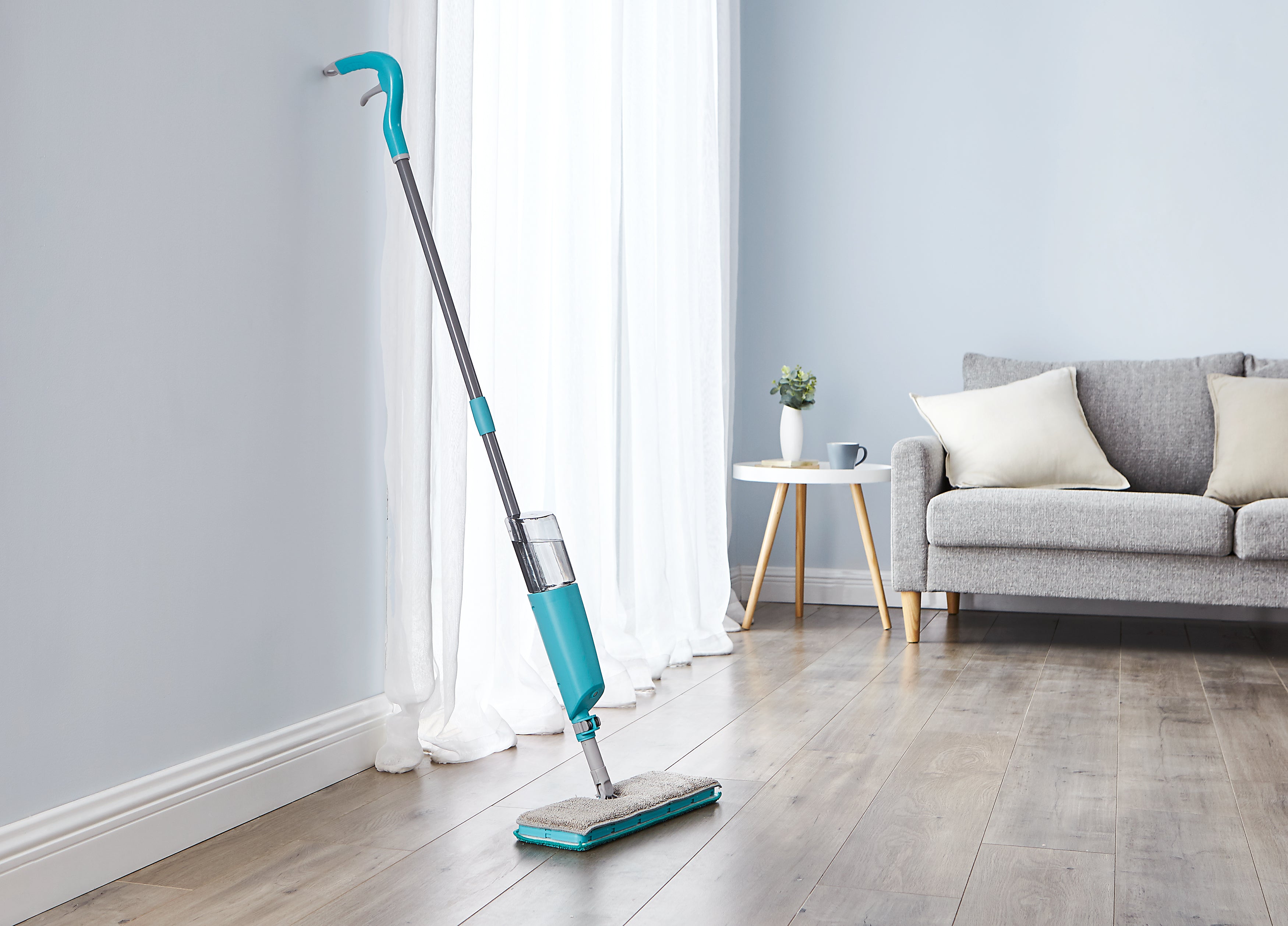 Flexible Spray Mop with Extendable Head & Double Sided Pad Wood Tiles Hard Floor Flexible Spray Mop with Extendable Head & Double Sided Pad Wood Tiles Hard Floor